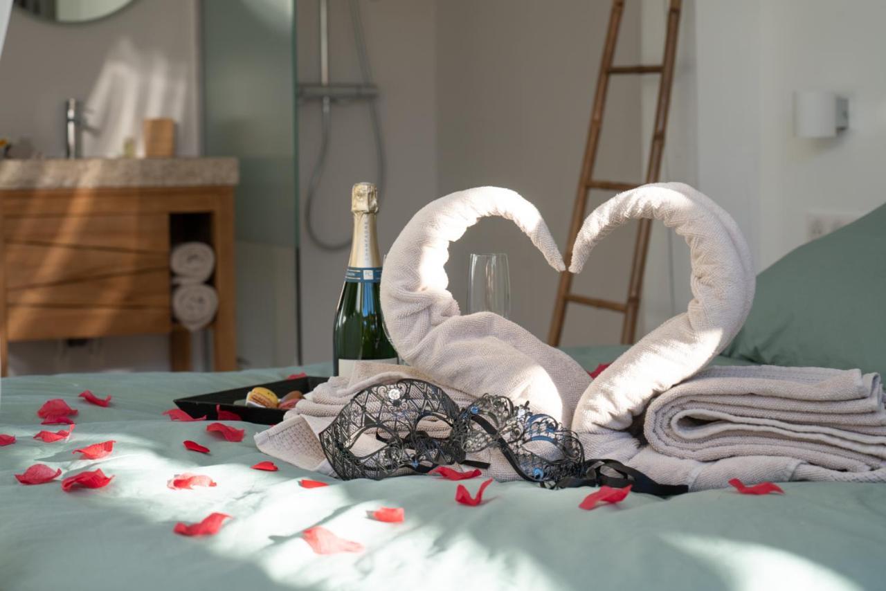 Lovina Chambre De Charme Avec Jaccuzi Velaux Dış mekan fotoğraf